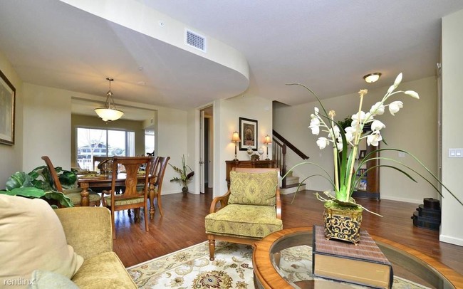 Building Photo - 3 br, 2.5 bath Townhome - 2376 Shimmery Lane