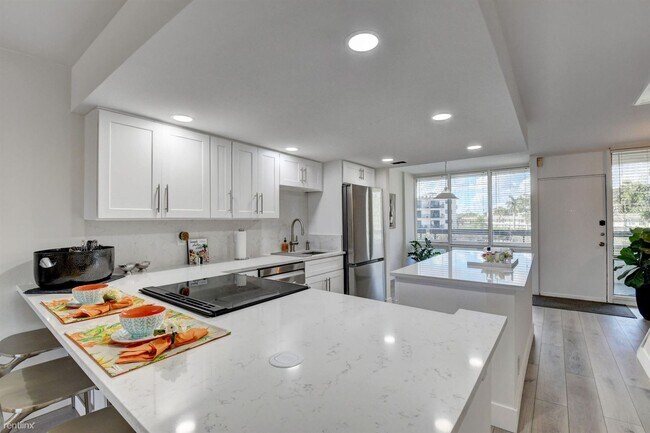 Building Photo - 2 br, 2.5 bath House - 1401 S Federal Hwy ...