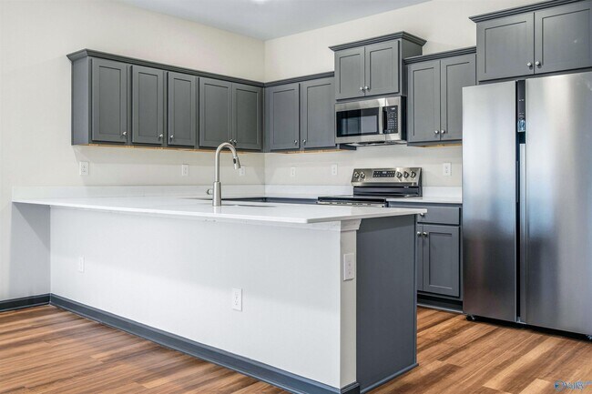 Foto del edificio - 292 Tercel Dr