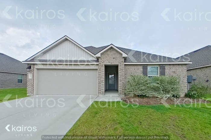 Primary Photo - 413 Mango Dr