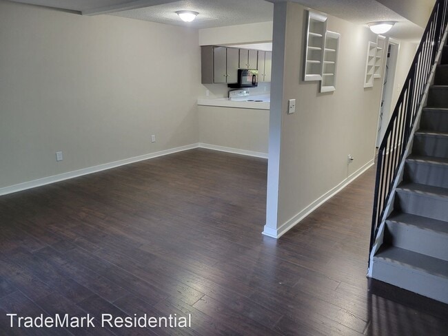 Foto del edificio - 2 br, 1.5 bath House - 7004 Longstreet Unit B