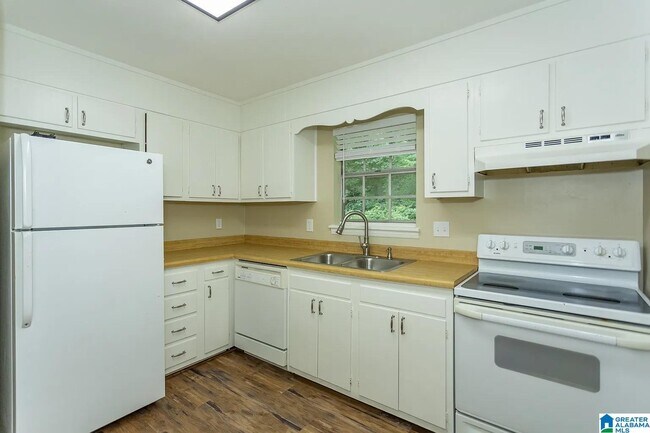Foto del edificio - 2200 Montreat Cir