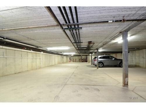 Foto del edificio - 2500 Green Bay Rd