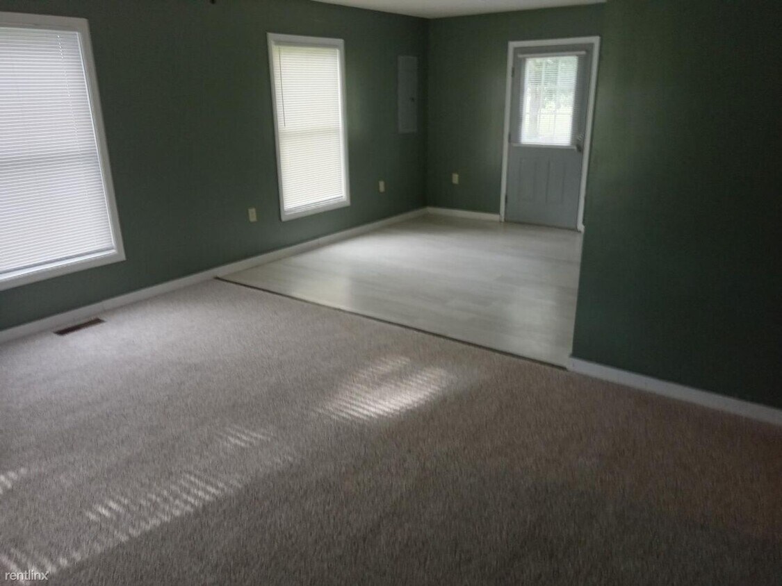 Building Photo - 3 br, 1.5 bath House - 70 CHURCH RD