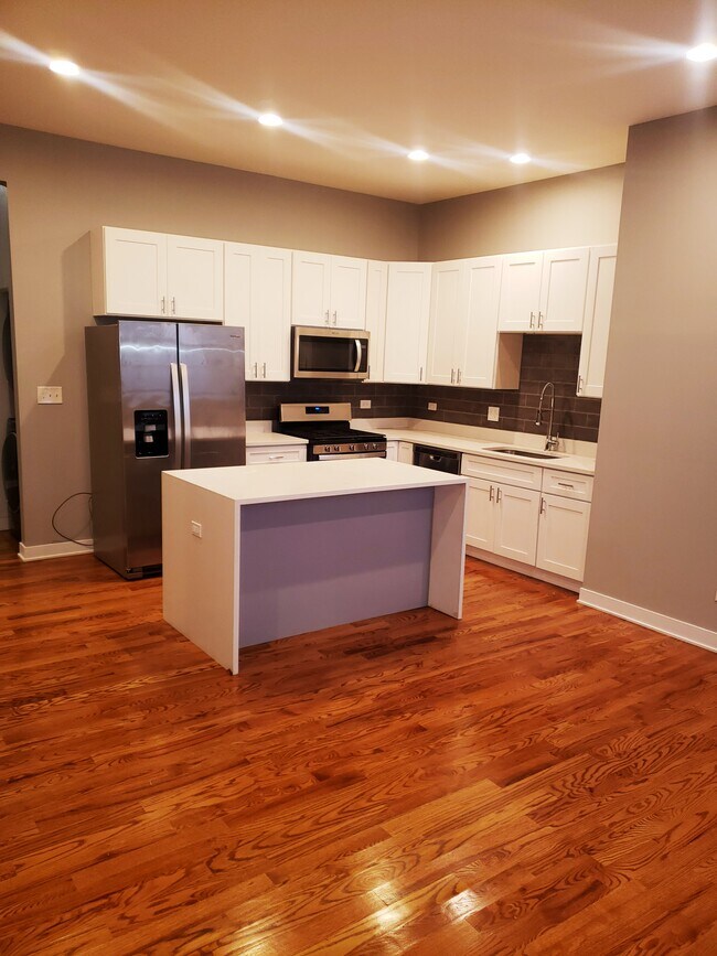 Foto del edificio - 4710 S King Dr