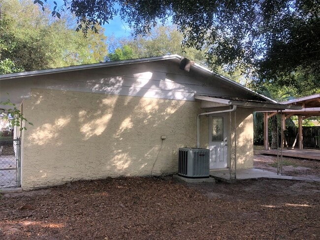 Building Photo - 38436 18th Ave