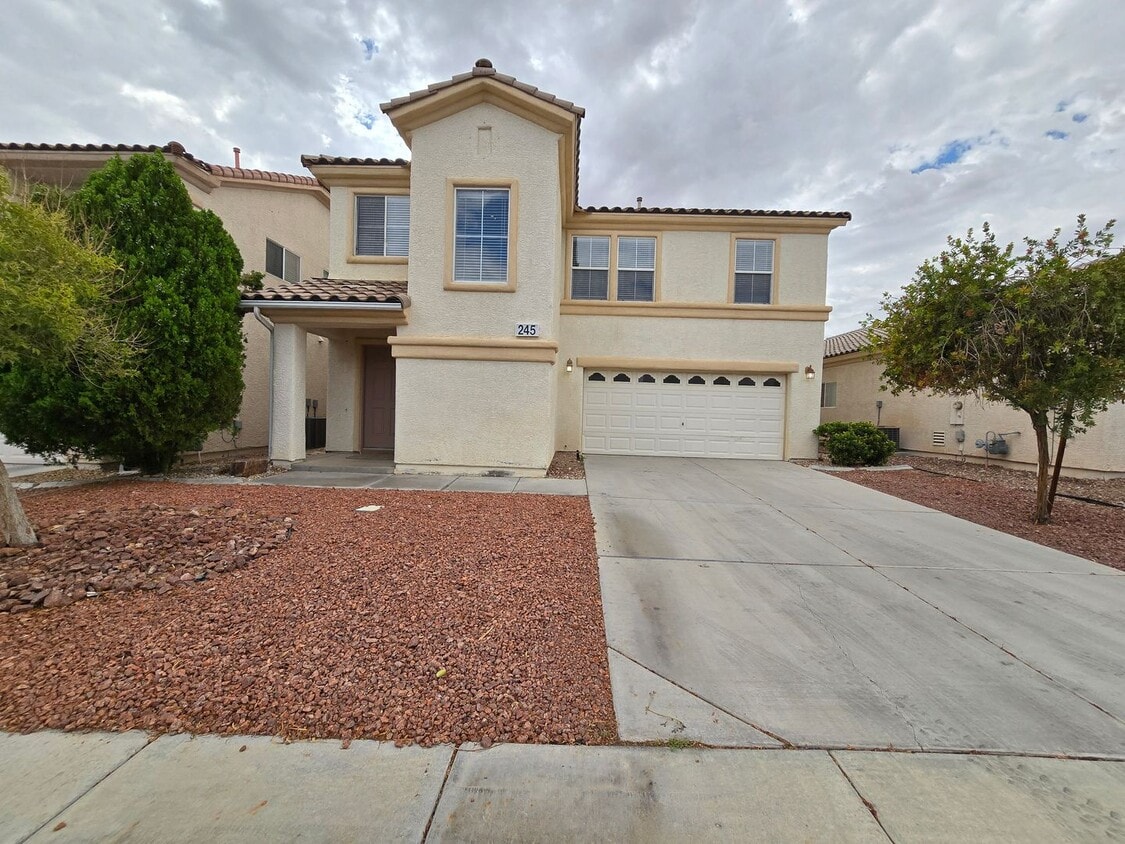 Primary Photo - 4 Bedroom Rhodes Ranch Home for Rent