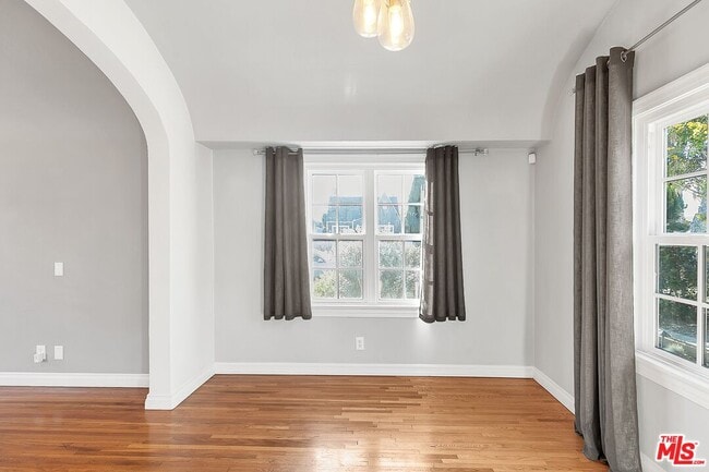 Foto del edificio - 2630 S Bedford St