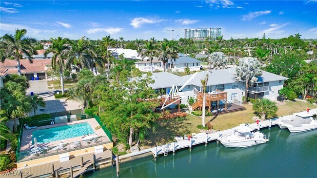 Foto del edificio - 1560 Blue Point Ave
