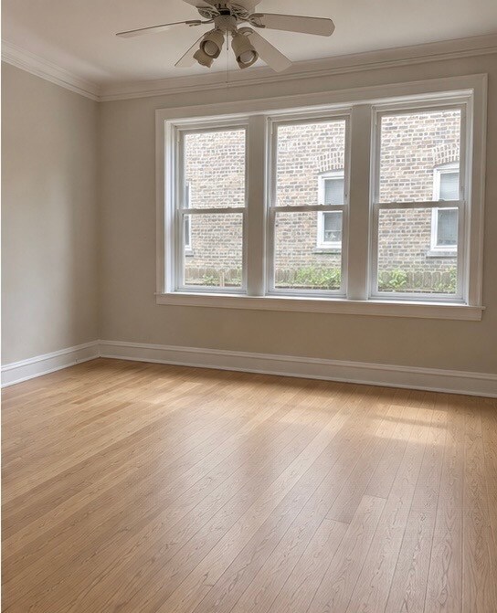 Foto del edificio - 3316 W Balmoral Ave