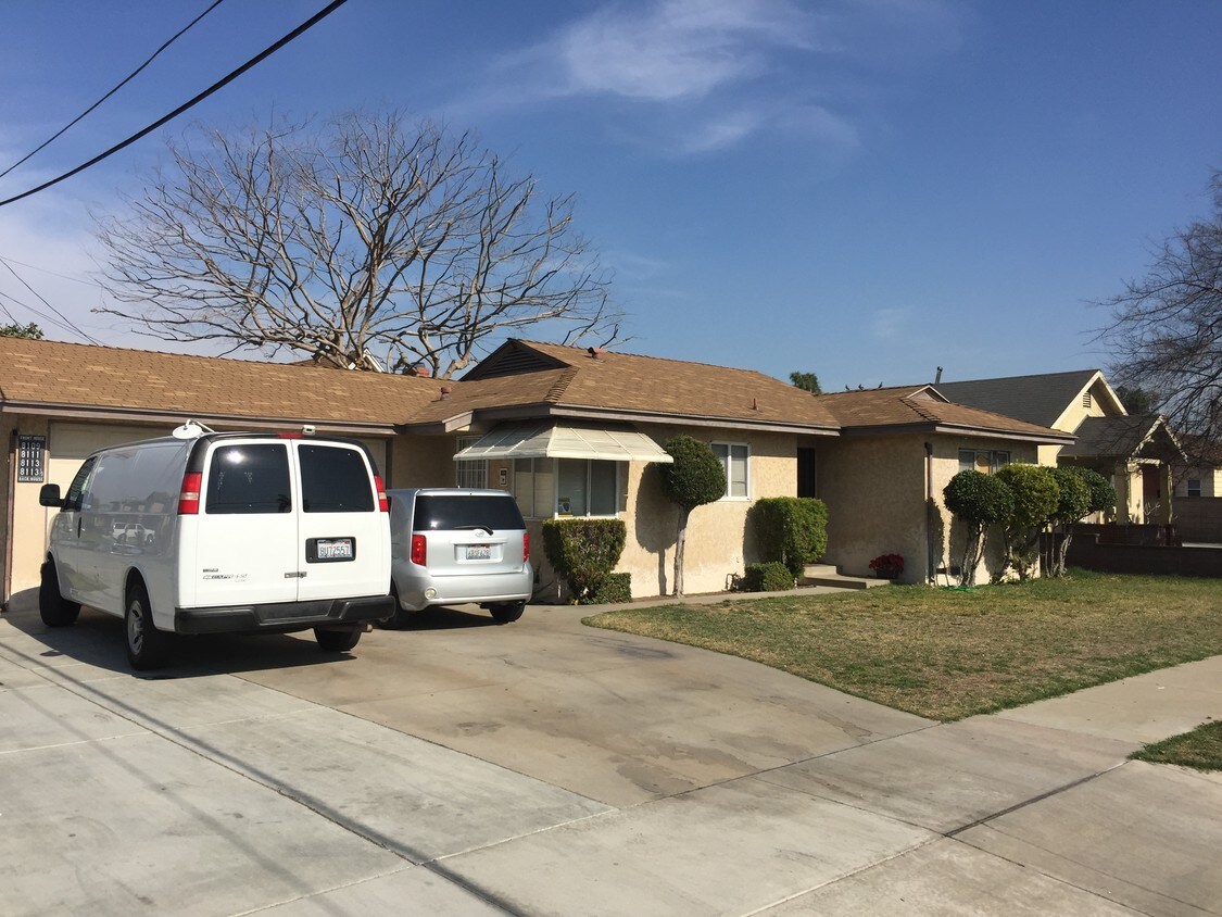 8109 Front House- 2BR-1BA - 8109-8113 Cole St
