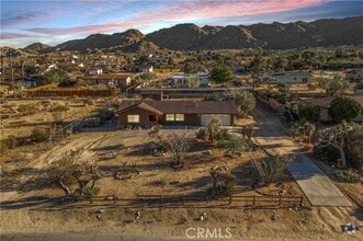 Building Photo - 60649 Latham Trail