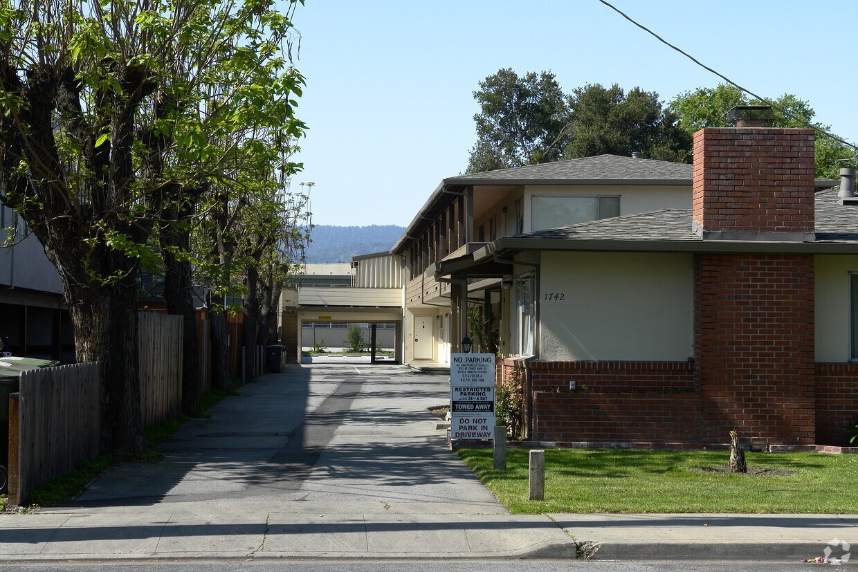Foto del edificio - 1742 Kentfield Ave