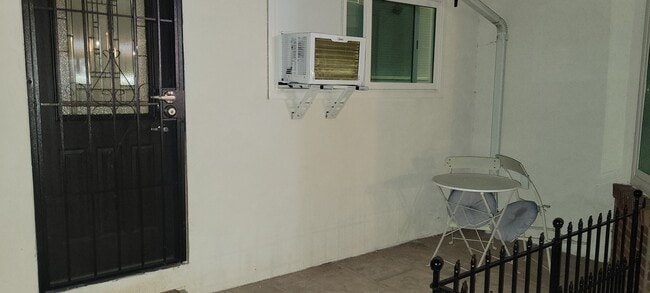 entrance from outside - 17446 Ludlow St