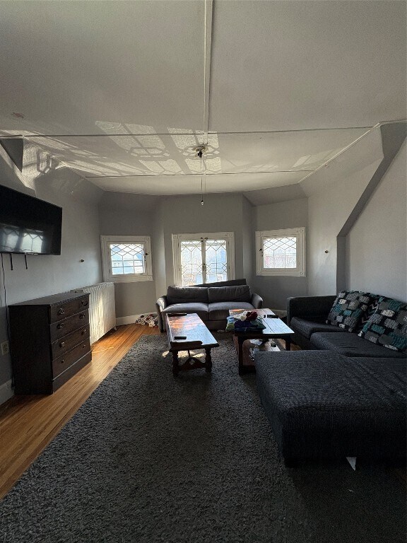 Building Photo - 171 Chapin St