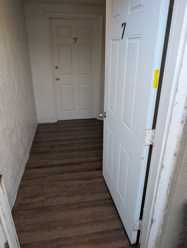 Foto del edificio - 6930 Silverton Ave