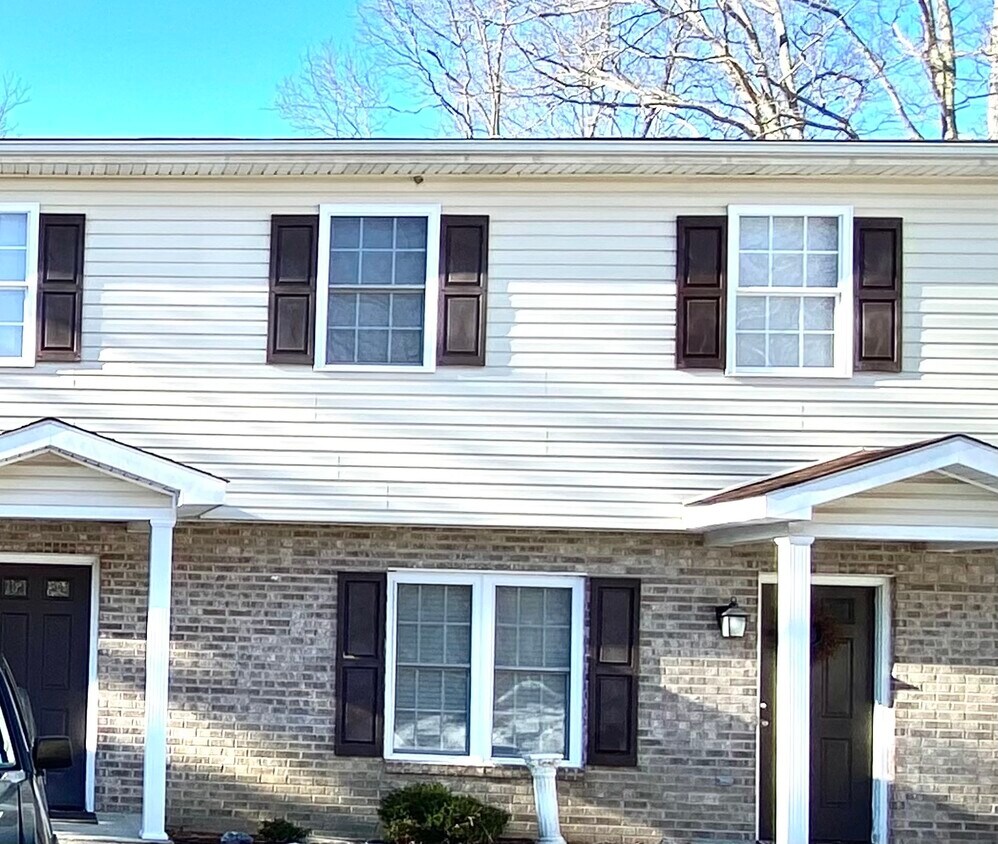 Foto principal - 195 Leo Ln