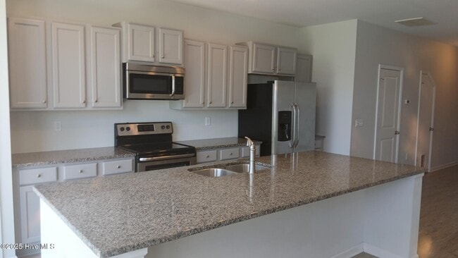 Foto del edificio - 7308 Chipley Dr