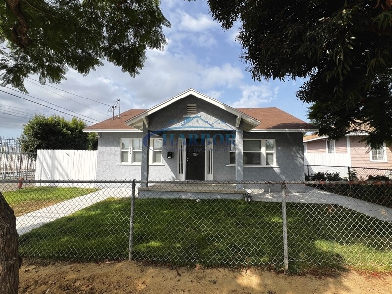 Primary Photo - 819 Gulf Ave