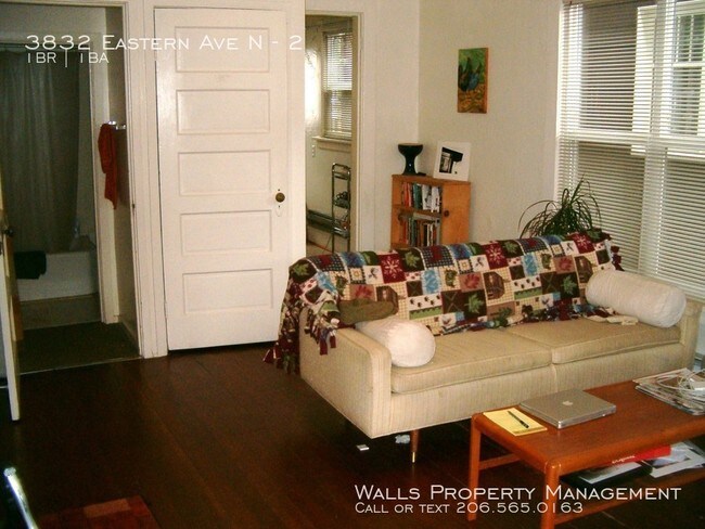 Foto del edificio - 3832 Eastern Ave N