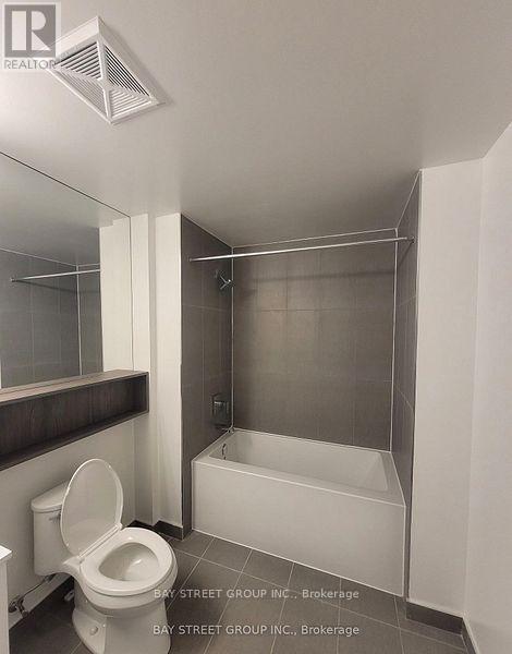 Photo du bâtiment - 121 Lower Sherbourne St