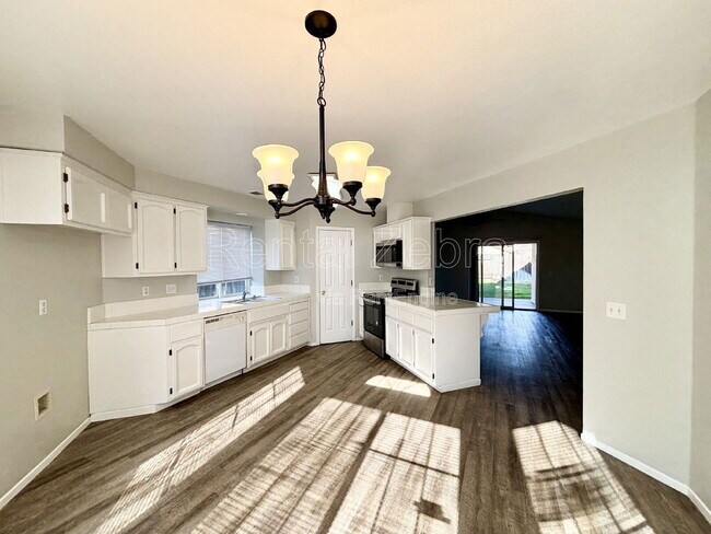 Foto del edificio - 1861 Creekside Dr