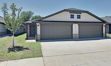 Building Photo - 1328 NW 111th St