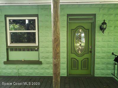Building Photo - 880 Spiller St