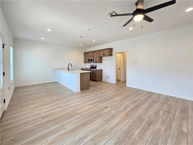 Building Photo - 71752 Spike Dr