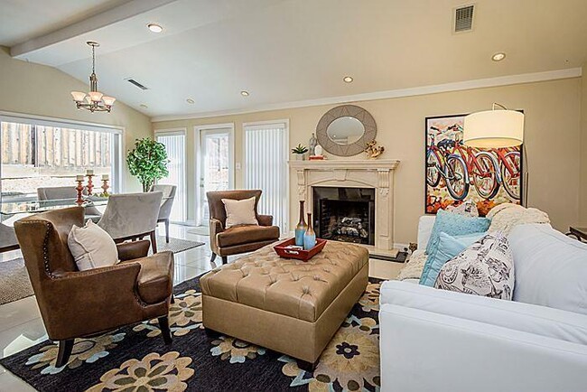 Building Photo - 1723 El Verano Way