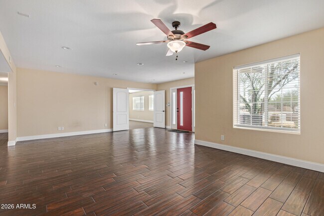 Building Photo - 1280 E Alameda Dr