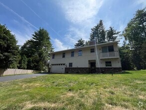 Building Photo - 4 Nixon Park