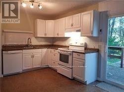 Photo du bâtiment - 44 Riveredge Dr