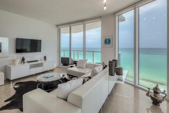 Foto del edificio - 6515 Collins Ave