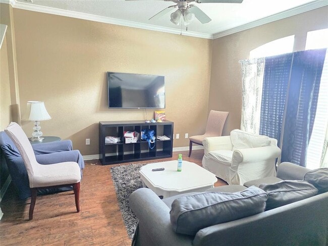 Building Photo - 305 Holleman Dr E