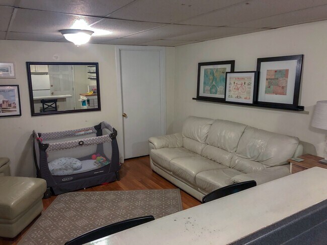 Foto del edificio - 6 Alberta Ter