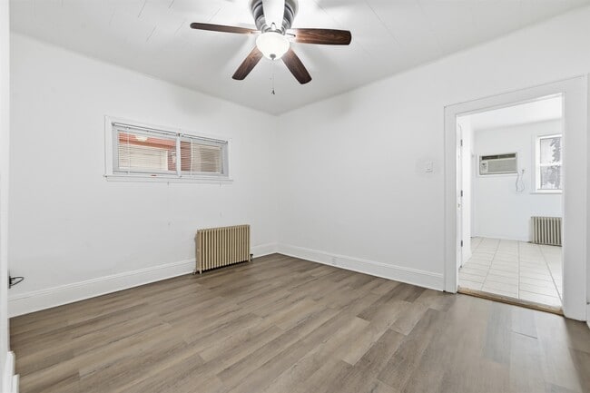 Foto del edificio - 182 Avenue F