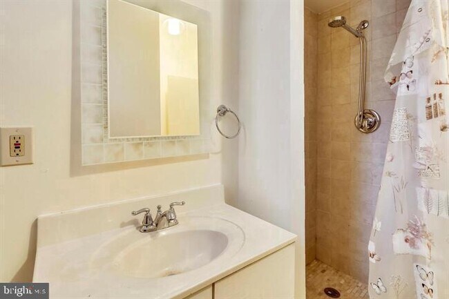 Foto del edificio - 1900 3rd St NW