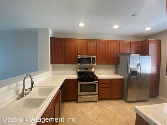 Building Photo - 4 br, 4 bath House - 1604 Yellow Pine Place