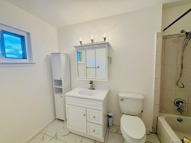 Foto del edificio - 235-12 147th Dr