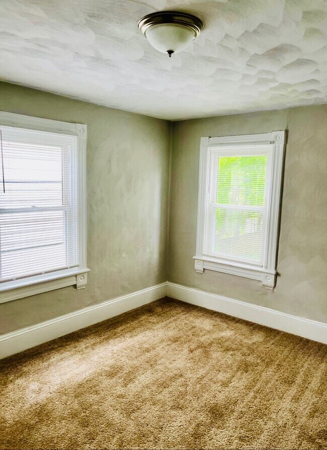 Building Photo - Coming Soon....Lovely 3 Bedroom 2 Bathroom...