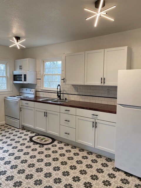 Kitchen - 600 N 350 W