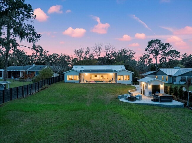 Foto del edificio - 1021 Temple Grove Pl