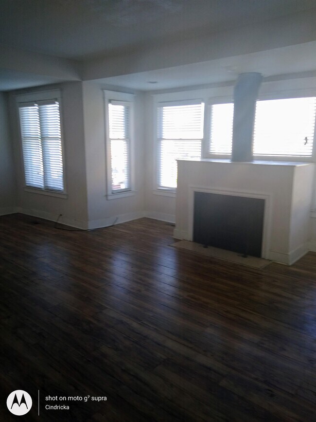 Building Photo - 1212 Dorothy Pl
