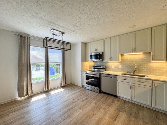 Foto del edificio - 5578 Windy Knoll Pl