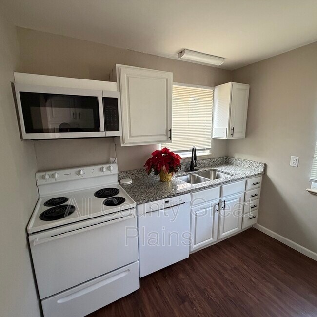 Building Photo - 4120 Adams St