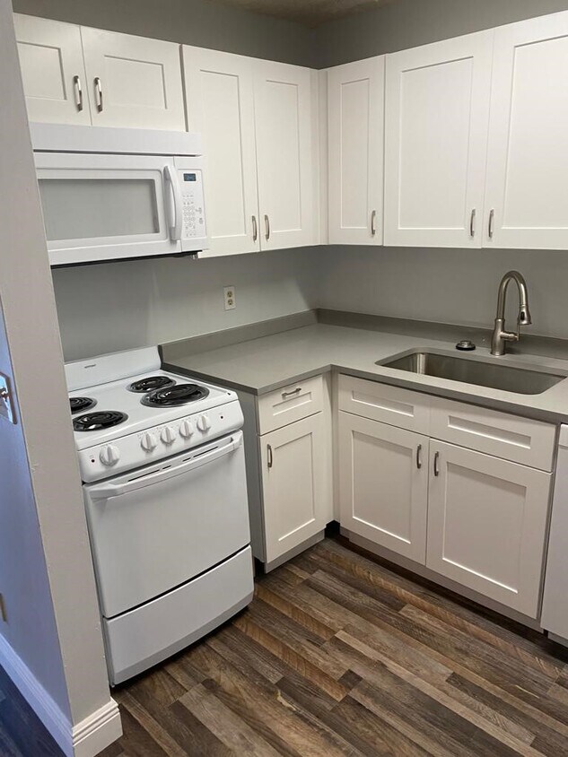 Foto principal - 11420 Royal Palm Blvd