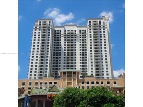 Building Photo - 999 SW 1st Ave