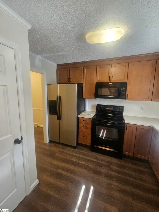 Building Photo - 103 Sunningdale Ct