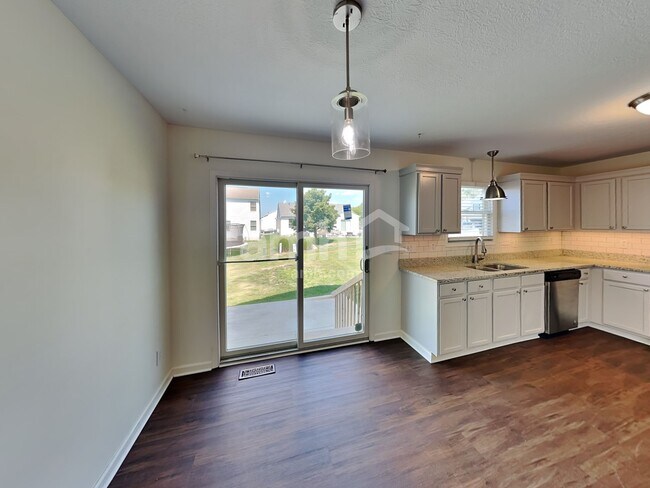 Building Photo - 684 Salinger Dr